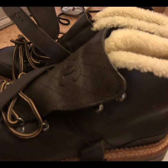 Chanel boots - Picture 3 of 6